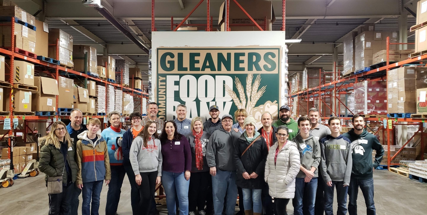 OHM Advisors staff volunteer at a local food bank.