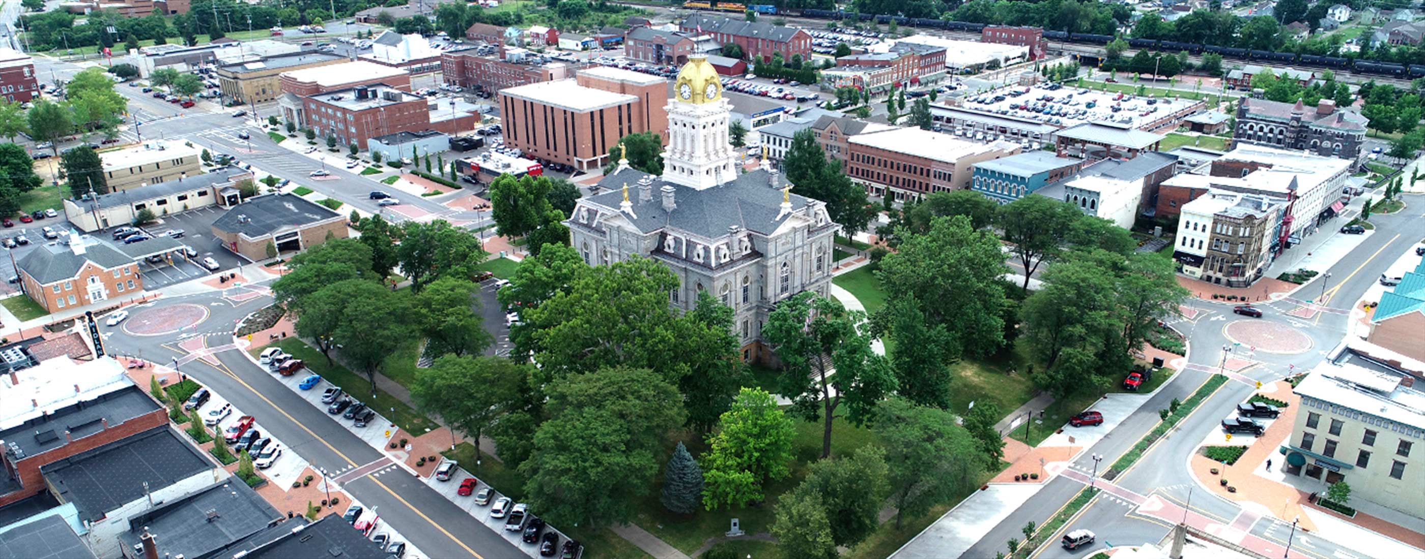 Newark, Ohio’s downtown square, designed by OHM Advisors, centers around the courthouse.