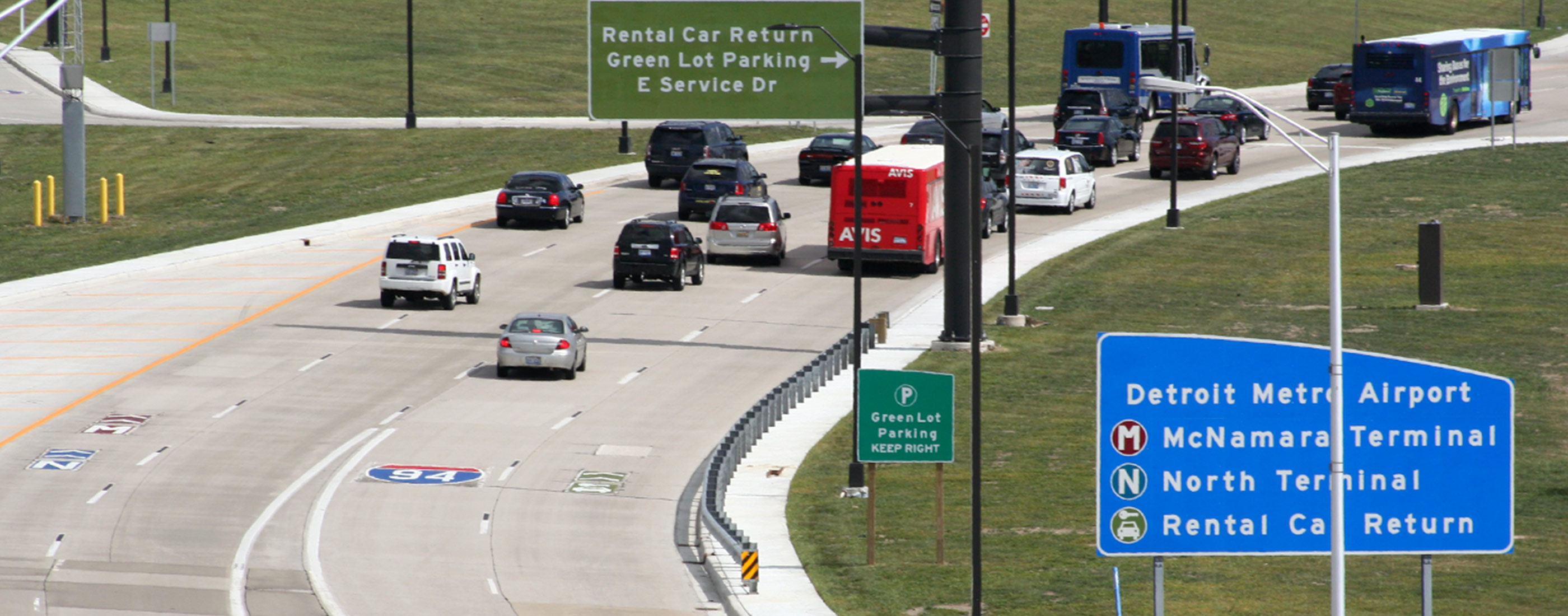 The Detroit Metropolitan Airport entrance now includes better signage and less traffic, thanks to work from OHM Advisors.