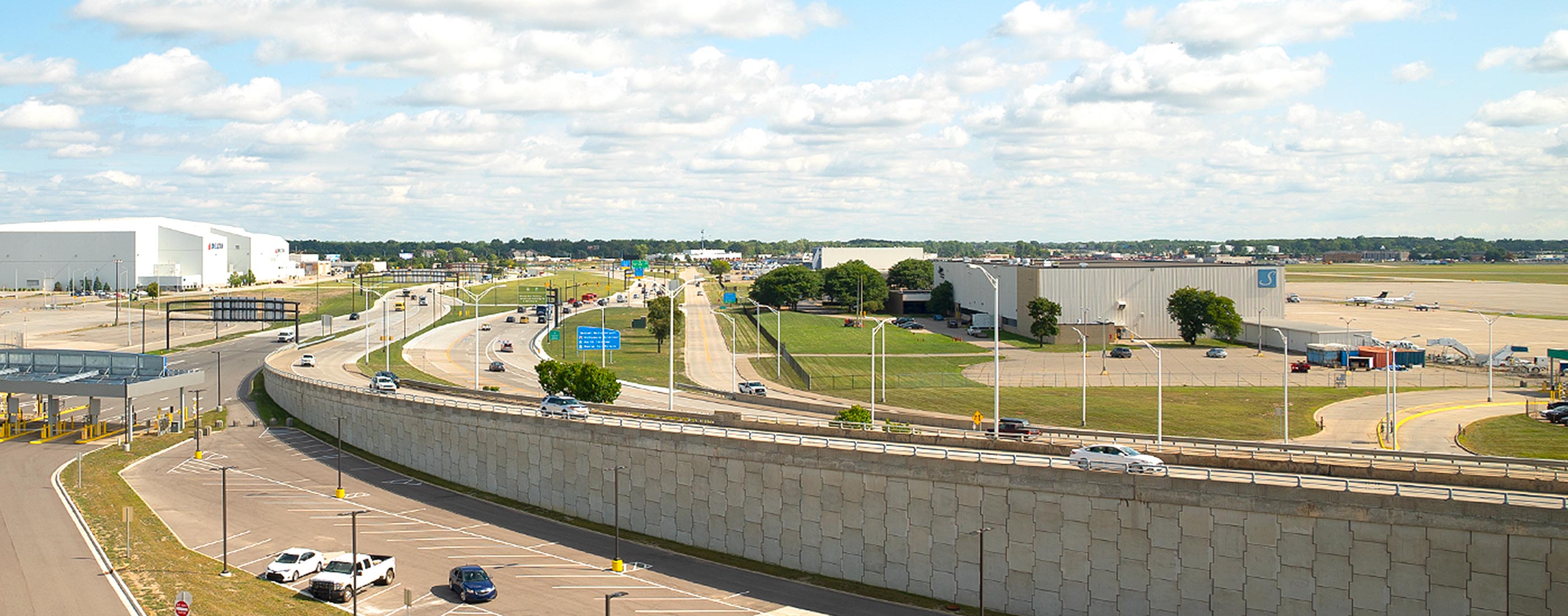 An overhead view of the improved entrance at The Detroit Metropolitan Airport.