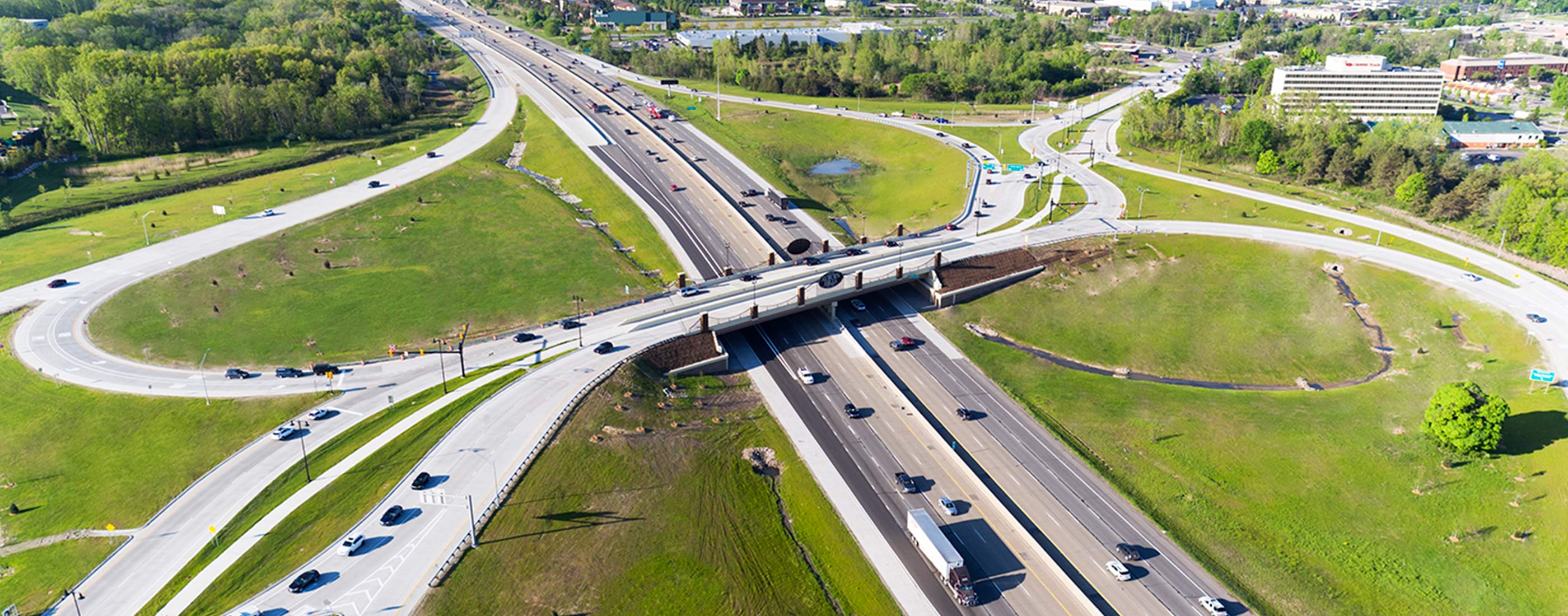 The Diverging Diamond Interchange located at Auburn Hills, MI’s I-75 and University Drive improves traffic flow and safety.