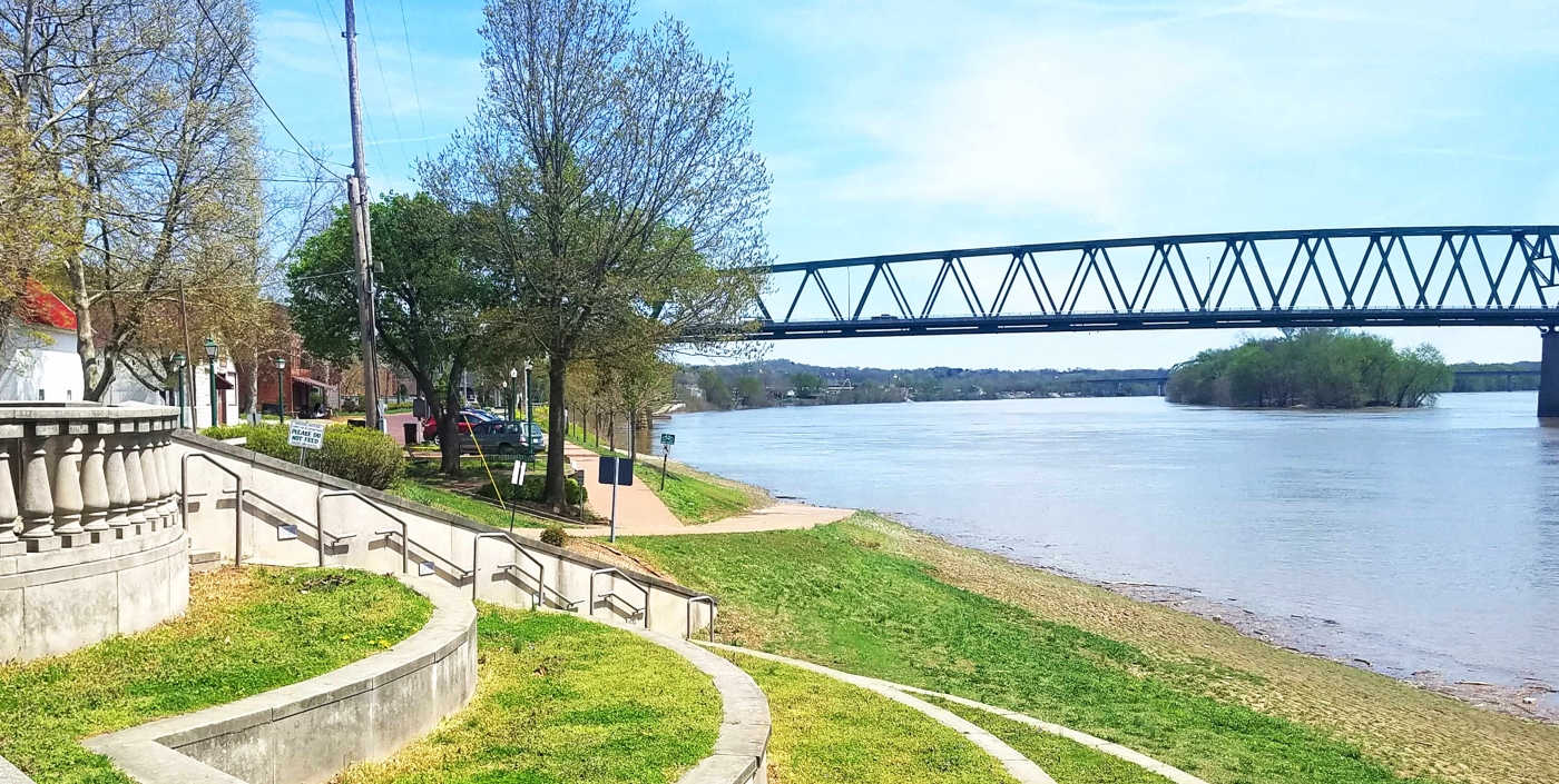 A beautiful view of the Downtown Marietta, Ohio riverfront.