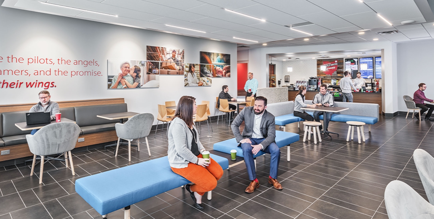 Cardinal Health South Campus cafeteria and sitting area