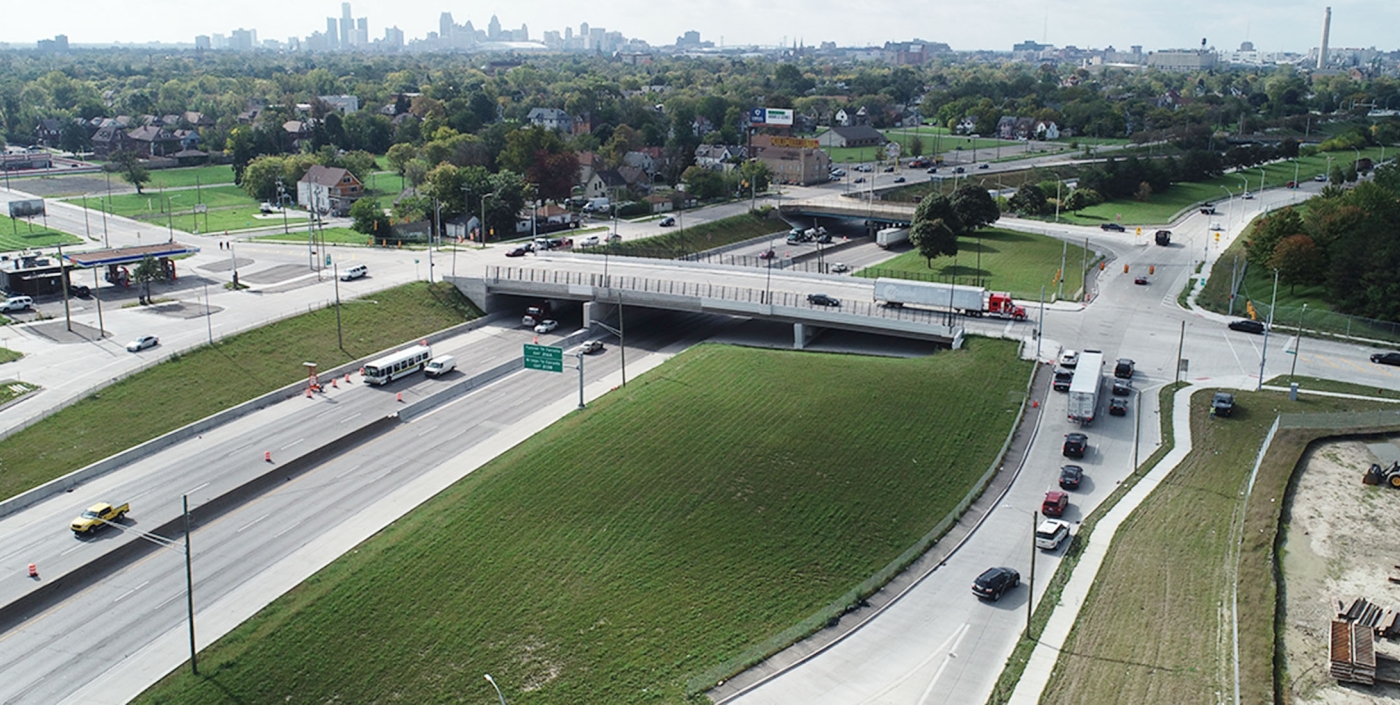 Mt. Elliott Road over NB and SB I-94 in Detroit, MI