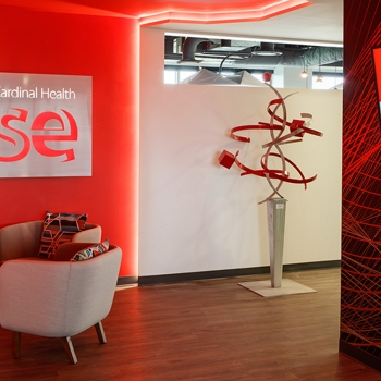 Informal teaming space at the Fuse Innovation Center.